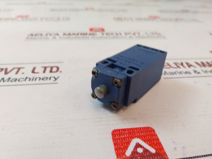 Telemecanique XCKN2110P20 Osiswitch Limit Switch 500V 10A