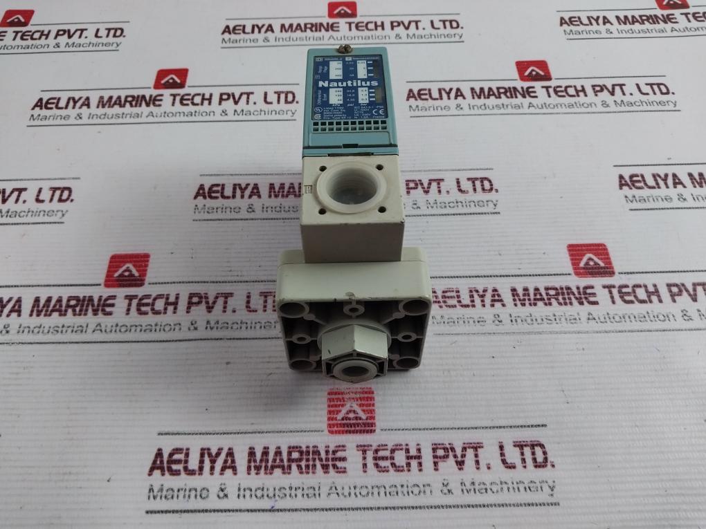 Telemecanique Xml B004A2S11 Pressure Switch
