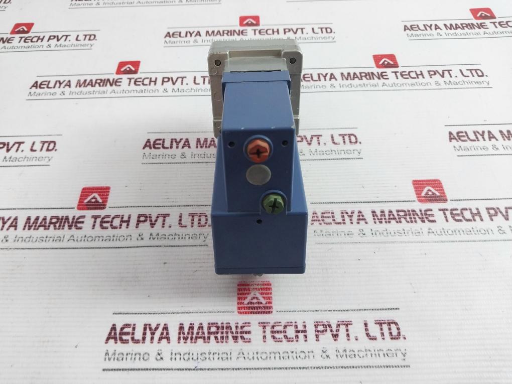 Telemecanique Xmlcm02V2S11 Pressure Switch