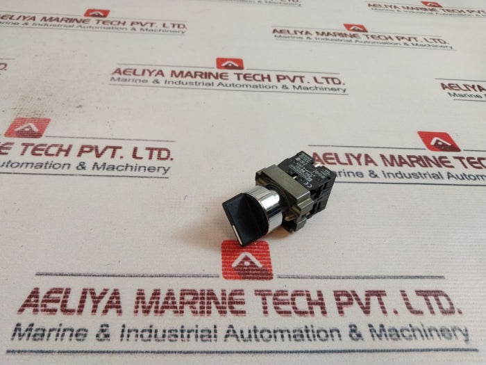 Telemecanique ZB2-BE101 Selector Switch 400V