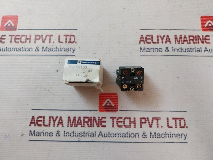 Telemecanique ZB2-BZ103,ZB2-BE101 Contact Blocks W/ Mounting Base 400V