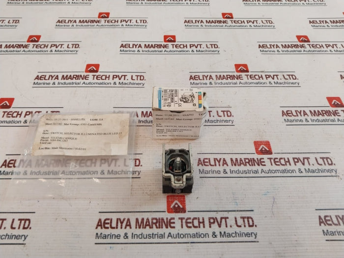 Telemecanique Zb4 Bw0B35 Selector Illuminated Blue Led Switch Xb4-bk1263