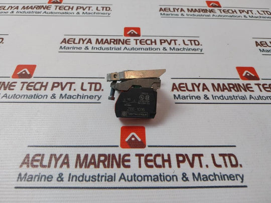 Telemecanique Zbe-1016 2 Direction Selector Switch