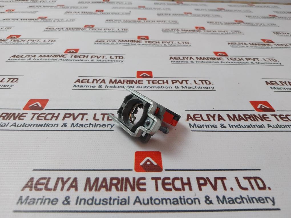 Telemecanique Zbe-1016 2 Direction Selector Switch