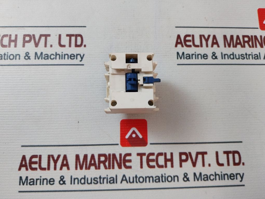 Telemecanique/Schneider Electric Ladt2 Time Delay Contact Block 0.1-30S 10A 360V