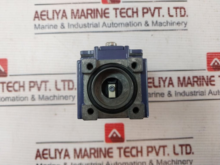 Telemecanique/Schneider Electric Zck J1H29 Limit Switch Ac 15 240V 3A