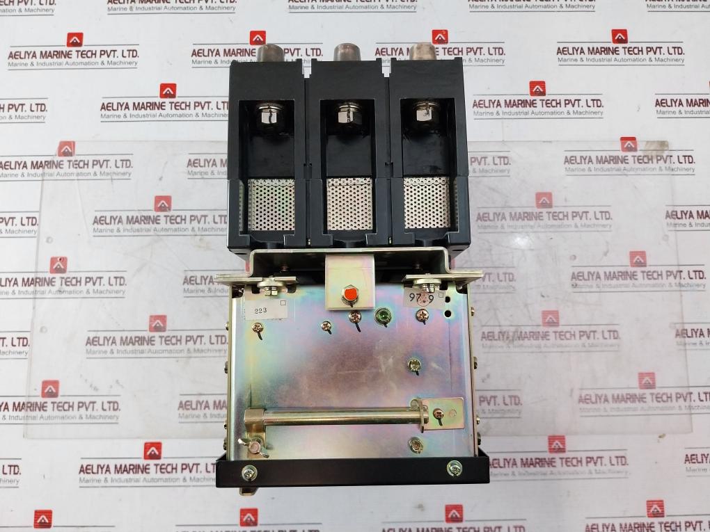 Terasaki Electric Tl-400E Circuit Breaker 3-pole 350A 690V Ac