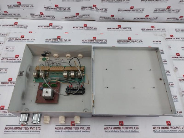 Thorn Fire Alarm Relay Unit (5010) Issue.2 24Vdc