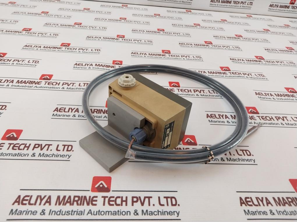 Trafag 690.1131 Pressure Transmitter