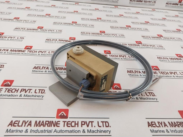 Trafag 690.1131 Pressure Transmitter