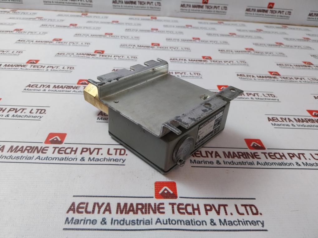 Trafag 972.2379 Pressure Switch 301090 Ip65