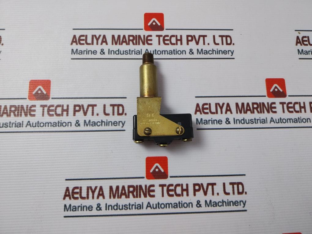 United Electric J40 9620 Pressure Switch