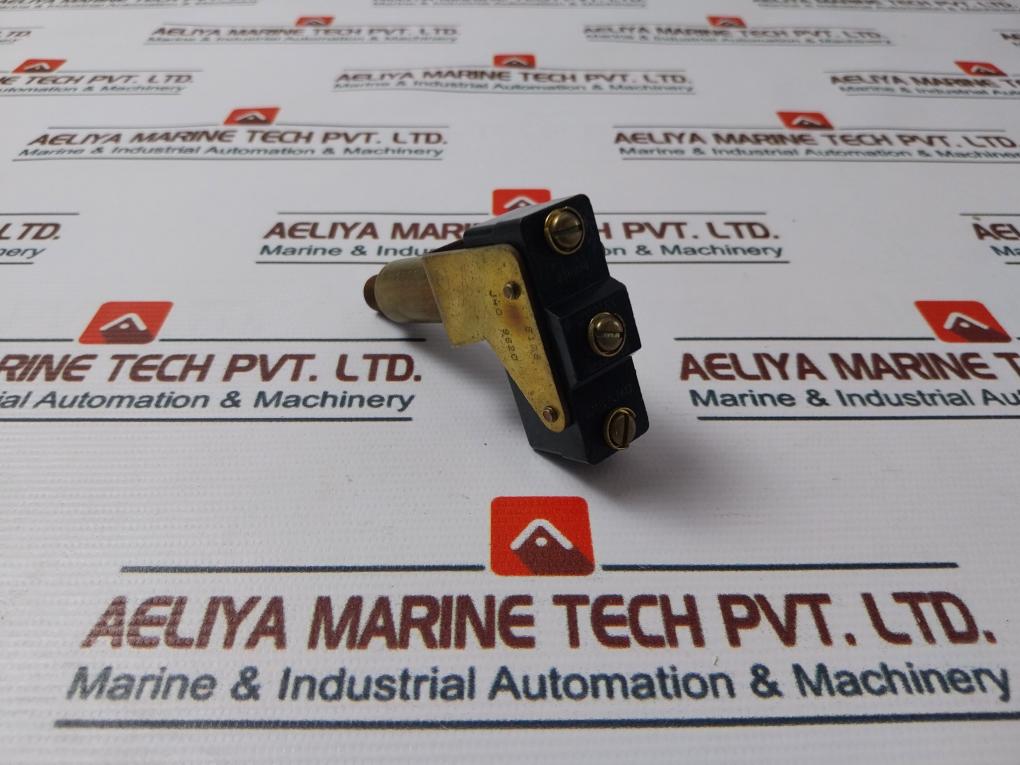 United Electric J40 9620 Pressure Switch