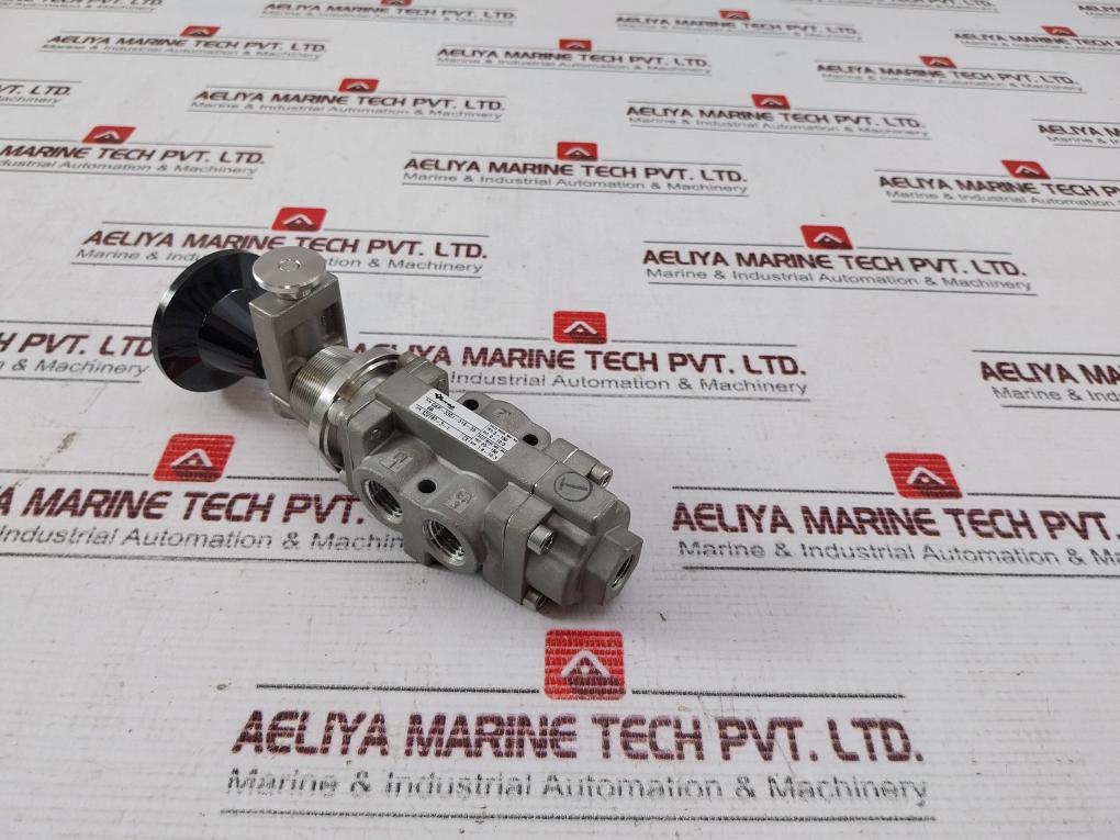 Versa Cap-3301-316-356B Three-way Valve