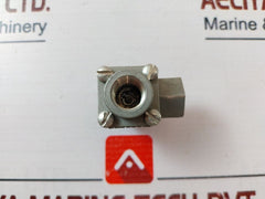 Versa Sv-3-316 3-way Air/hydraulic 1/4in Shuttle Valve 708920