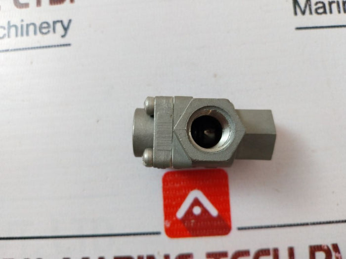 Versa Sv-3-316 3-way Air/hydraulic 1/4in Shuttle Valve 708920