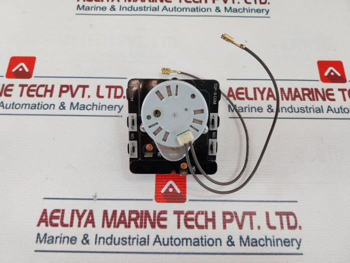 Mallory Tu5842 Timer 230vac 60hz 7.5a 250vac 15a 125vac