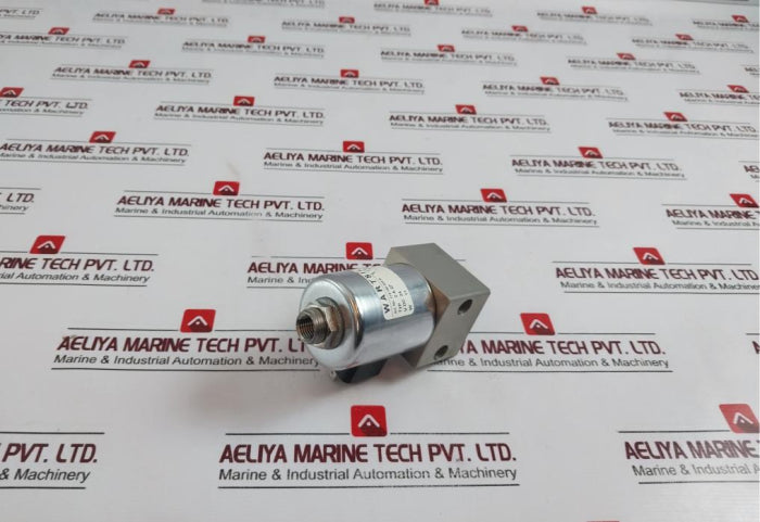 Wartsila 114 115 00 Solenoid Valve Medium Air 118 100 024 N 0-32 Bar