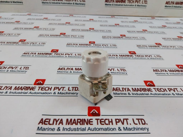 Weber 2700 Fuse With Base 500V