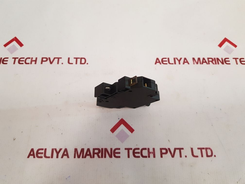 Weidmuller 10 Amp Thermal Magnetic Circuit Breaker