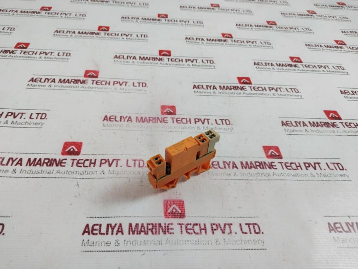 Weidmuller V23057-b3006-a101 Relay With Socket 24V