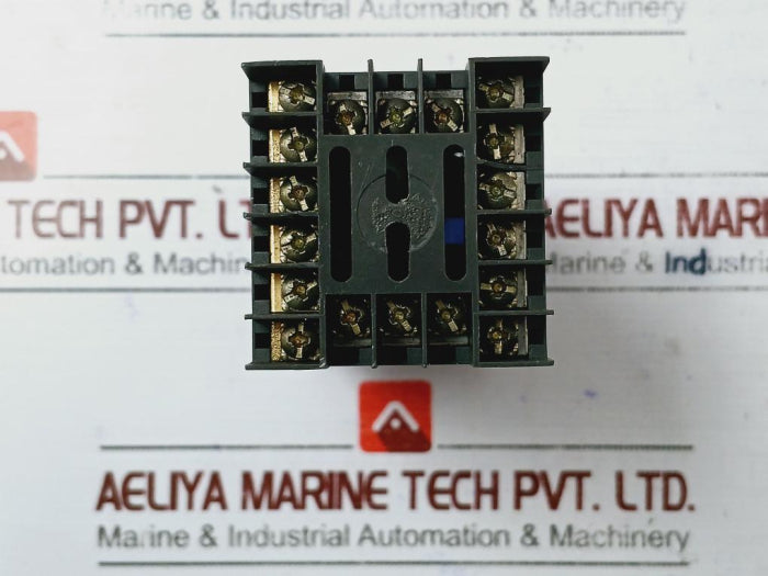 West Instruments Z2100 M1P1 Temperature/Process Control 90-264Vac 50/60Hz