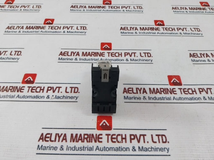 Y.M Tech Ymt14-mf Relay With Base Ym4-l 10A 300Vac