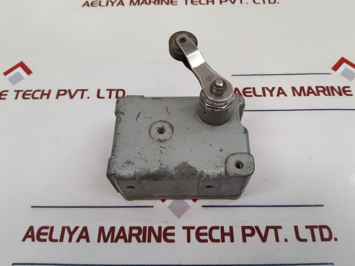 Yamatake-honeywell Op-ar-j Splash Proof Micro Switch