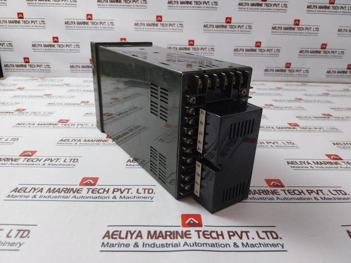 Yamatake-honeywell Sdc401 Temperature Controller Ac 100V