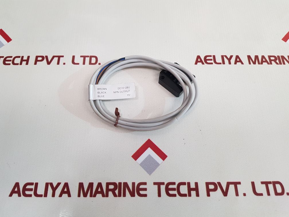 Yamatake Fe5V-tb6 Photoelectric Sensor