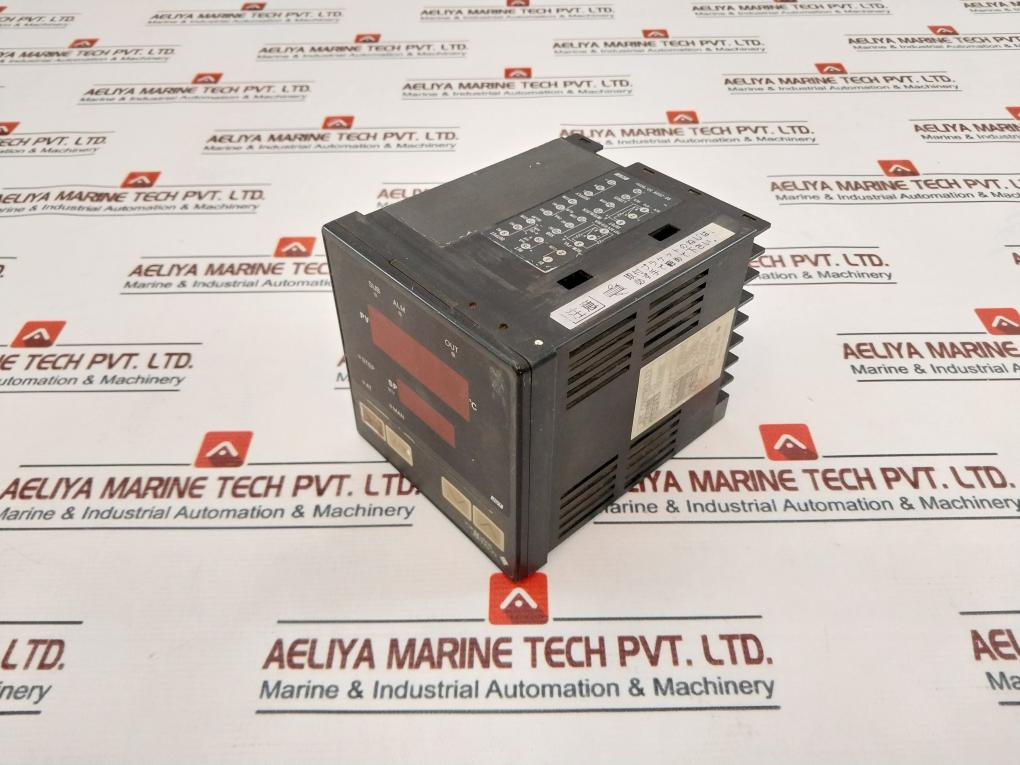 Yokogawa Jut -hr4Nnn Temperature Controller 90-250Vac 50/60Hz