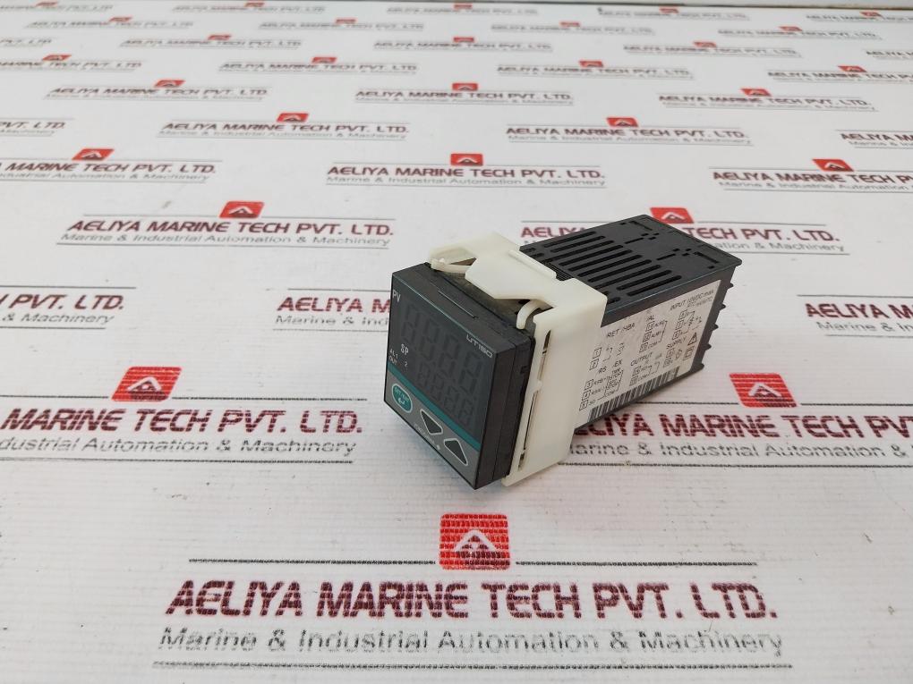 Yokogawa Ut150 Digital Temperature Controller 50/60Hz