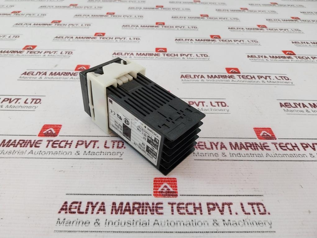 Yokogawa Ut150 Digital Temperature Controller 50/60Hz