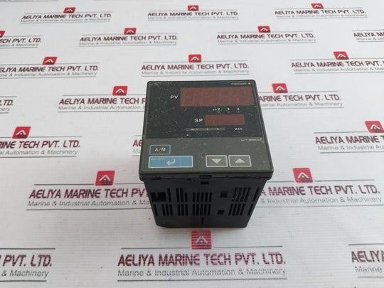 Yokogawa Ut350 Programmable Controller 100-240Vac 50/60Hz