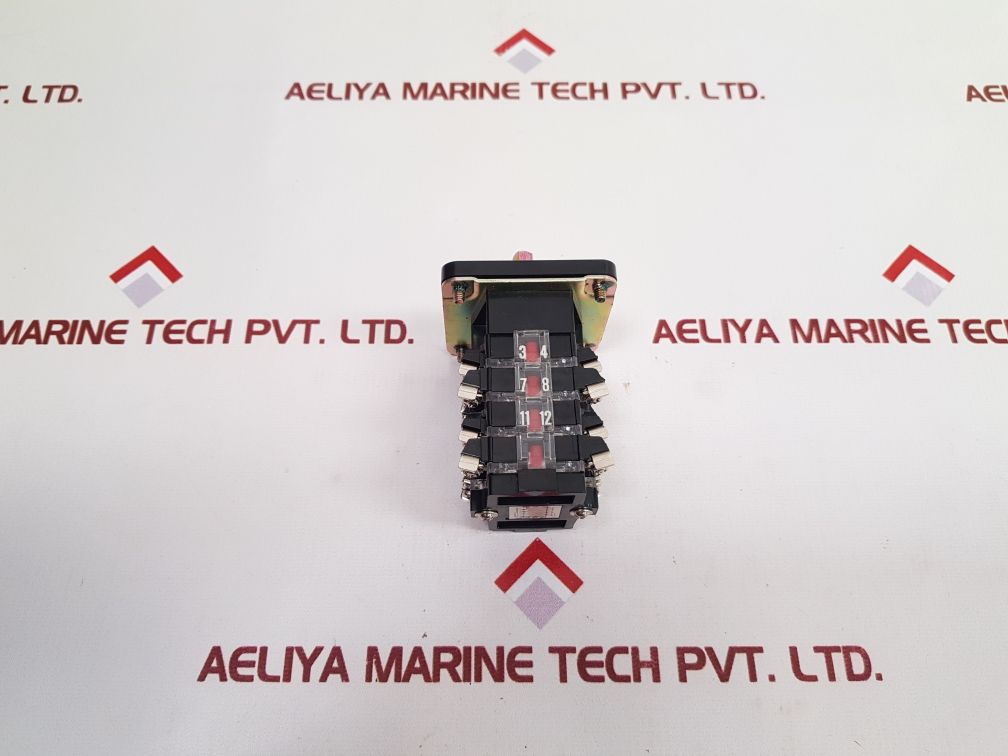 Yong Sung Cam Switch Ac 250V 10A, Max 600V