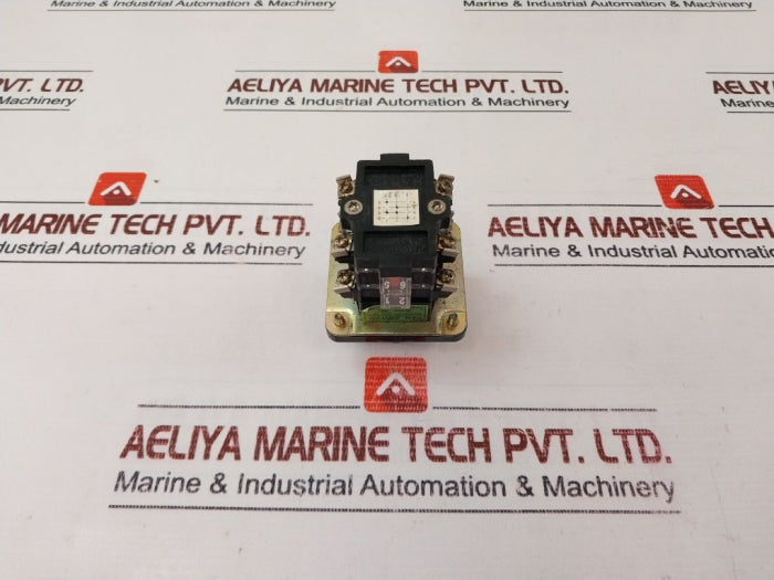 Yongseong Electric 8406 Cam Switch 10A 250Vac