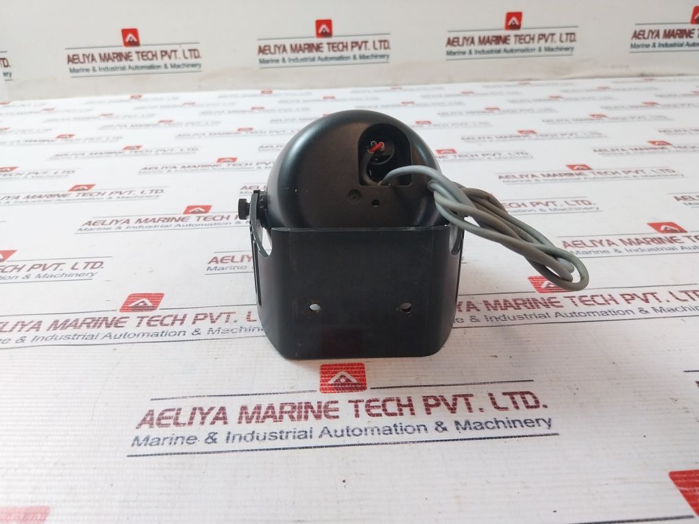 0-330 N Bracket Mount Compass