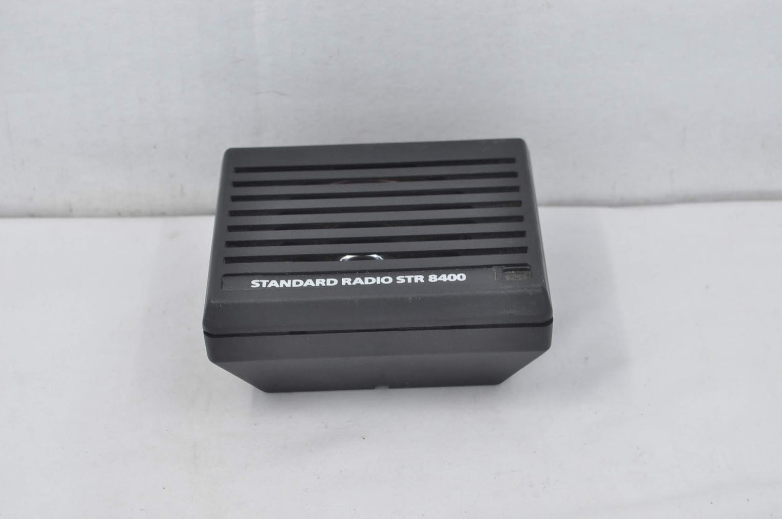 Standard Radio Str 8400