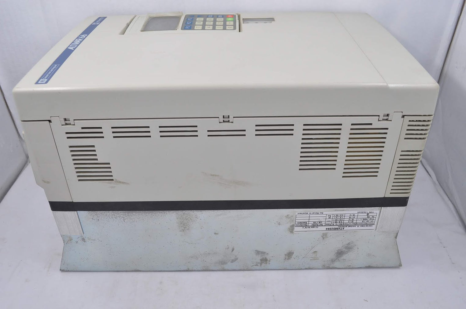 Square-d telemecanique altivar66 atv66d23n4 motor drive