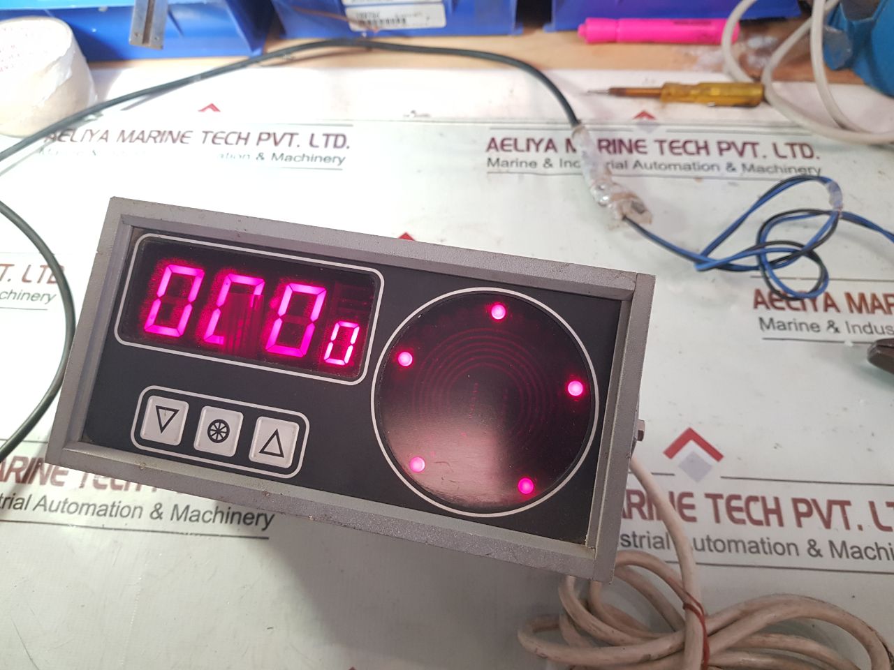 Scandinavian micro system lr40 digital gyro repeater