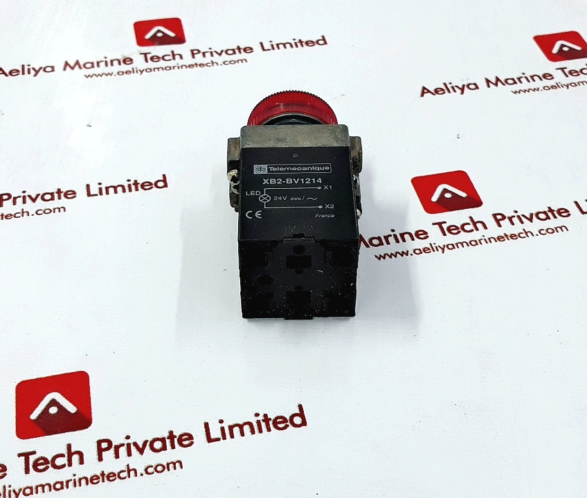 Telemecanique Xb2 Bv1214 Led Red Pilot Light 24V 061082