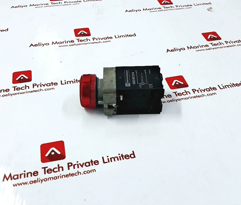 Telemecanique Xb2 Bv1214 Led Red Pilot Light 24V 061082