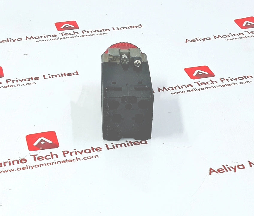 Telemecanique Xb2 Bv1214 Led Red Pilot Light 24V 061082