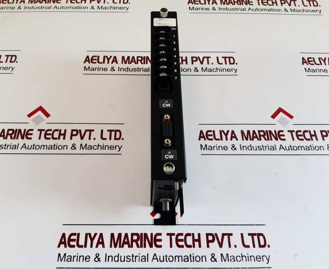 081627 200 Micron Fiber Optical Cable Connected To Emitter