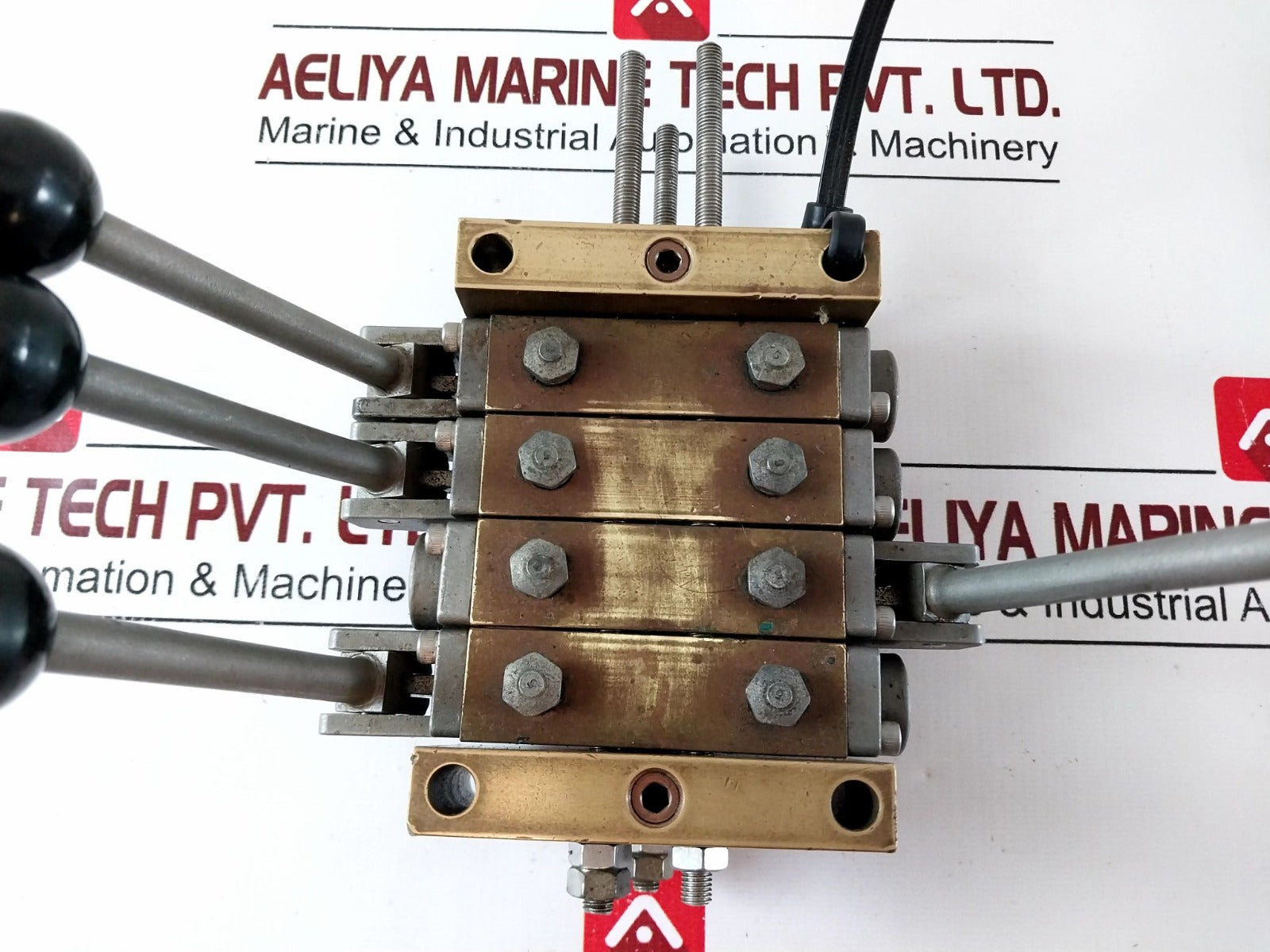 100013156 3-position Valves 0811685326