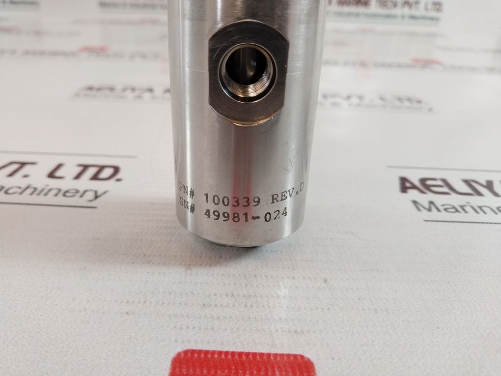 Oceaneering 100339 Rev. D Shuttle Valve