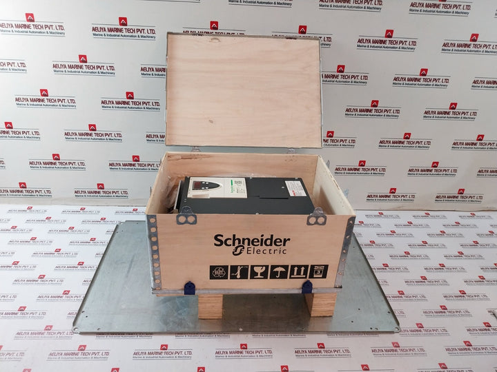 Schneider Electric Atv71Hd22N4Z Ac Speed Drive 5000A 480V
