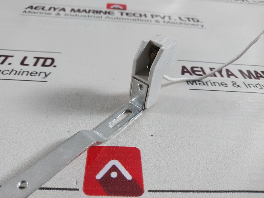 Lot Of 22X Pr-b2003 Halogen Lamp Holder 110/250V 1500W