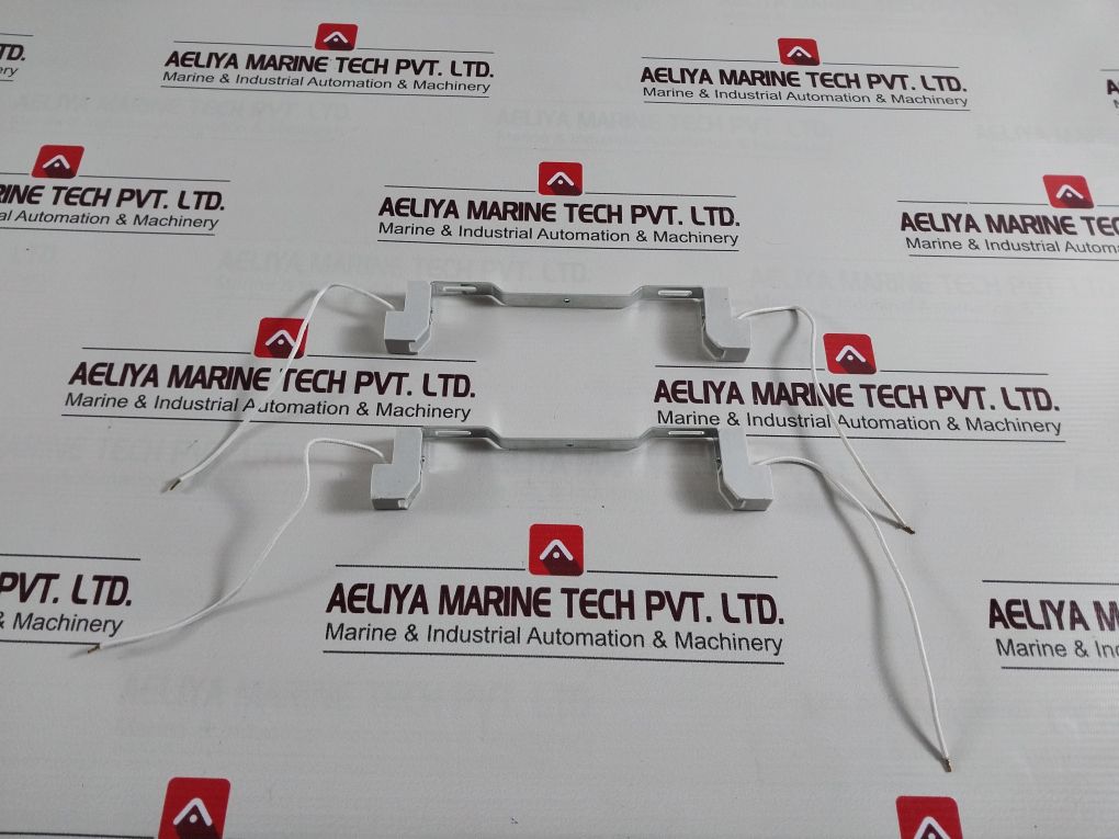 Lot Of 22X Pr-b2003 Halogen Lamp Holder 110/250V 1500W