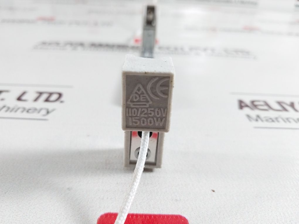 Lot Of 22X Pr-b2003 Halogen Lamp Holder 110/250V 1500W